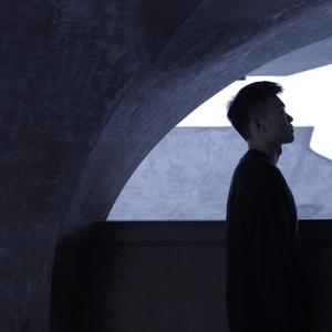 警花在办公室里给局长口交做爱视频
